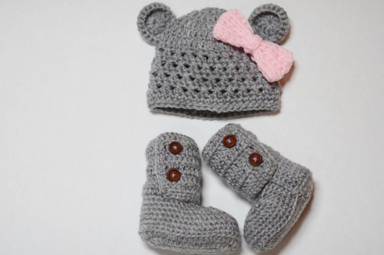 Baby beanie and ankle booties set (size 0-3m, 3-6m, 6-9m, 9-12m) ---- available in different colors