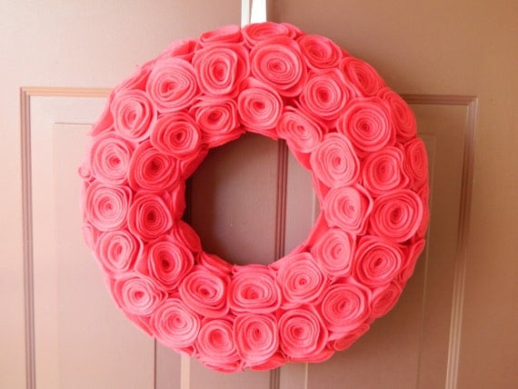valentine-wreath-bunting-rosettes