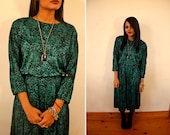 Vintage 1970's Green and Black Dress