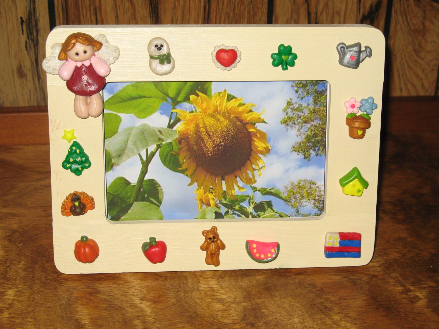 Angel for All Seasons 3-D Photo Frame