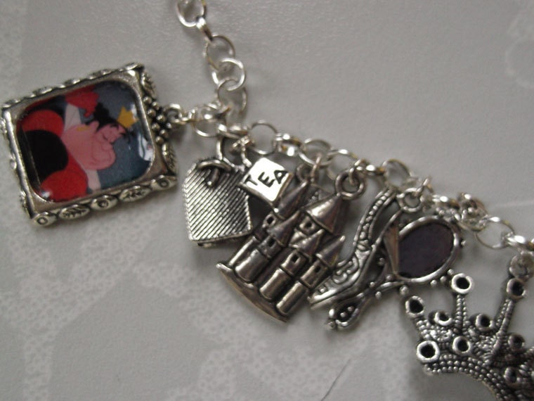 Poor Unfortunate Souls Disney Villains Charm Necklace
