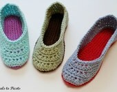 Immediate Download - Ladies Slippers Crochet Pattern (Women's Sizes 4/5, 6/7, 8/9, 10/11)