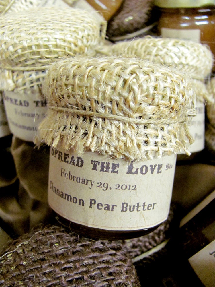 Custom Wedding Favor, Rustic Jam Favors with Burlap Cover 1.5 oz