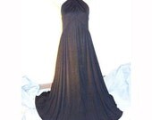 REDUCED Vtg full sweep long black 70's keyhole prom dress 10