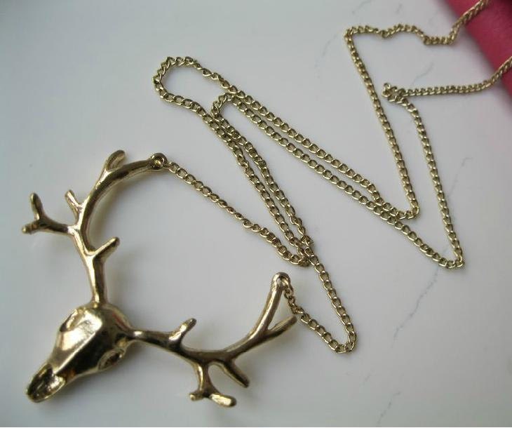 deer---golden deer head necklace---Z063