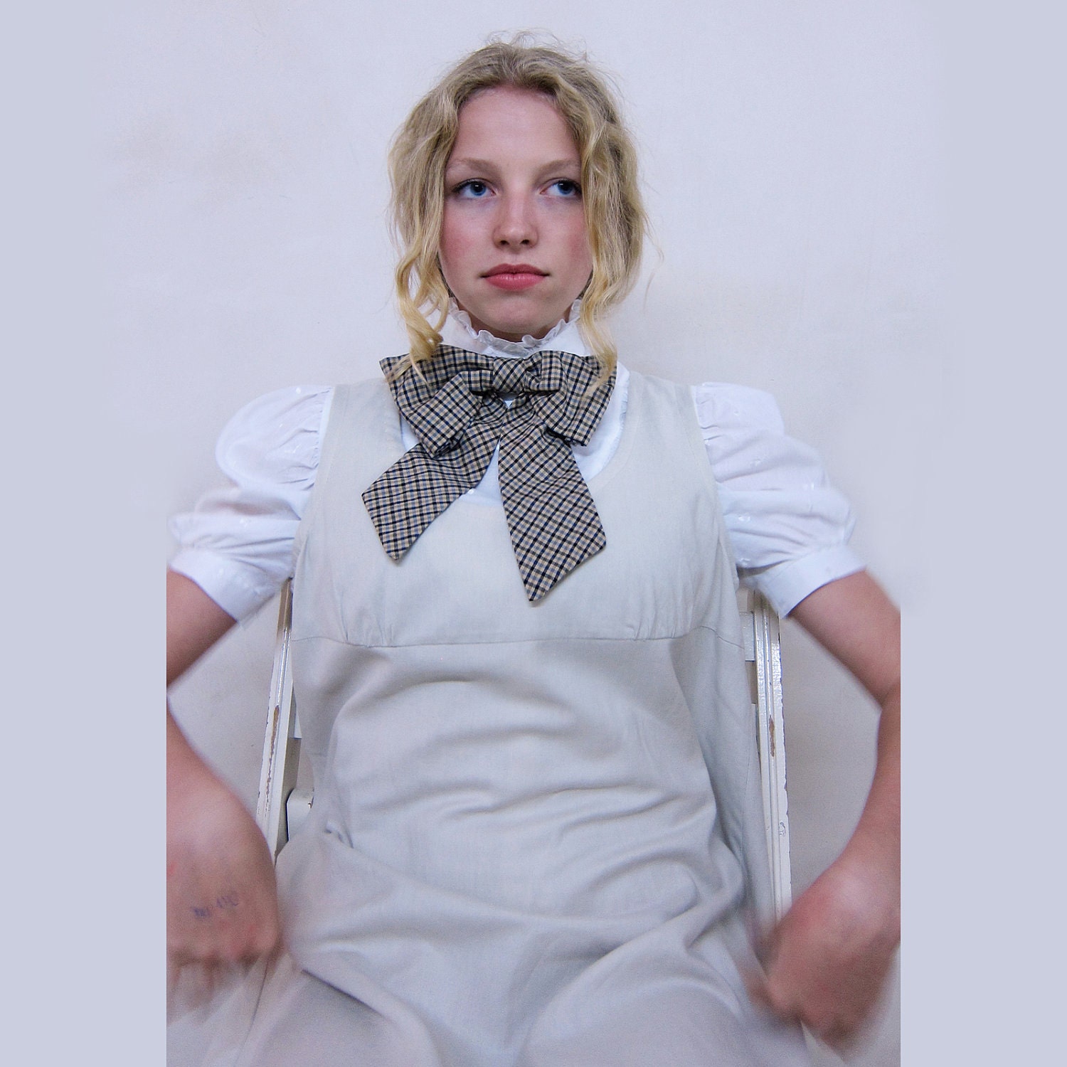 SALE Retro inspired Von Bingen bow