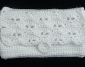 White Clutch Crocheted with Fan Design