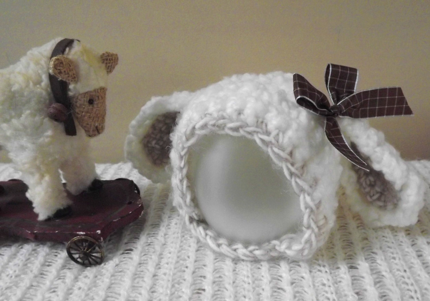 Crochet  Photo  prop  Little Lamb bonnet hat 0-6m,Easter hat PATTERN PDF