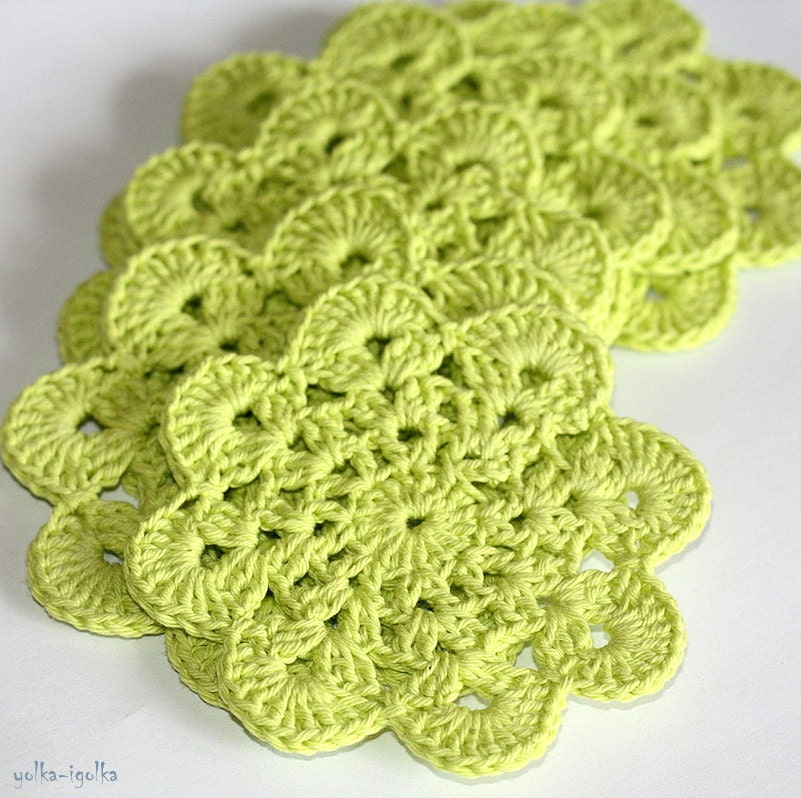Crochet Coasters. Set of 6 pcs. Light green. Placemat doilies. St Patricks Day.