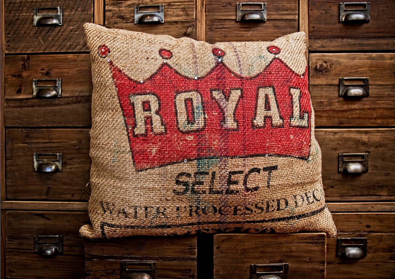 ROYAL select burlap pillow "As Seen in PEOPLE MAGAZINE" Country Issue