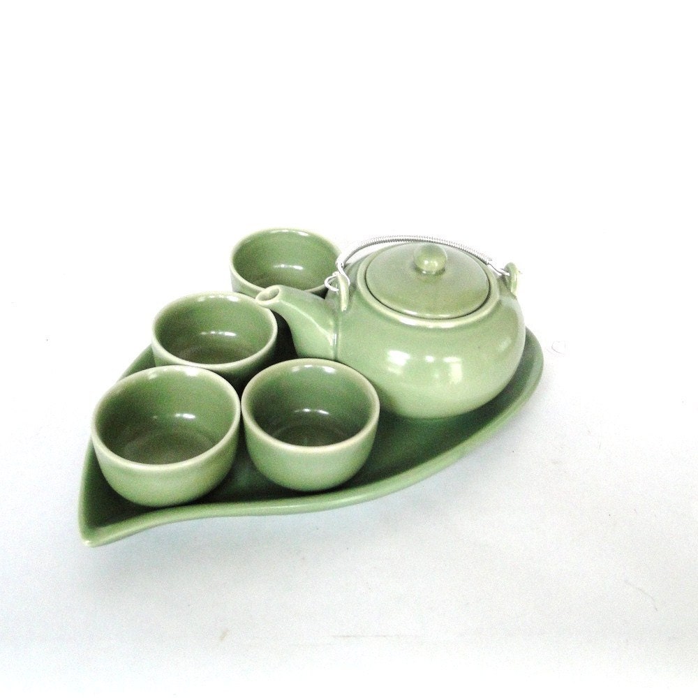 Vintage Tea Set Spring Green Leaf Tray Teapot Tea/Sake Set Serving Ware Jade Green Springtime Style Eclectic Home Hostess - BelatedDesigns