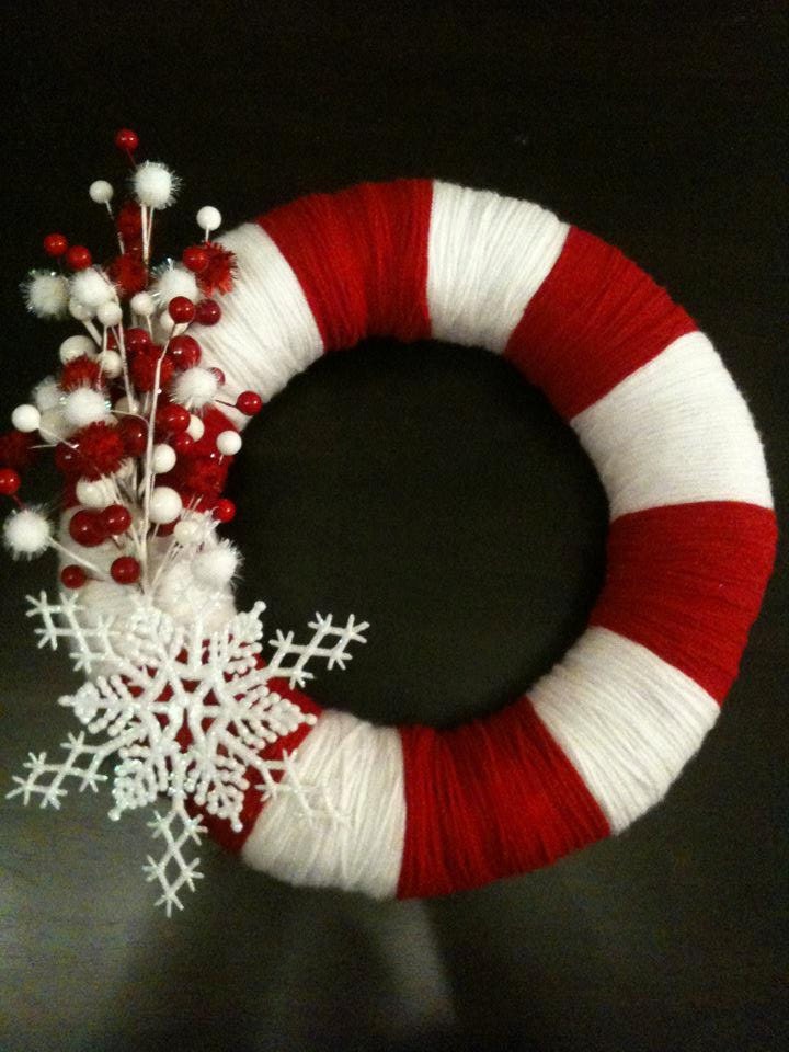 Candy Cane Holiday Wreath - Christmas Wreath - Winter Wreath
