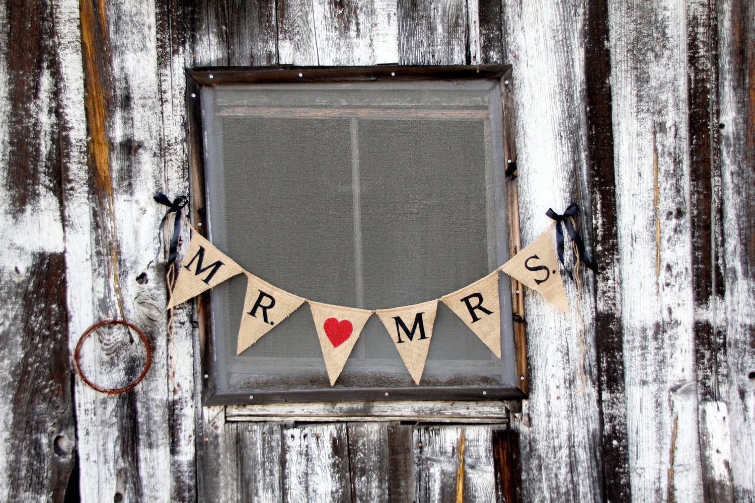 Mr. & Mrs. burlap banner - Wedding Banner - Photography prop - triangles