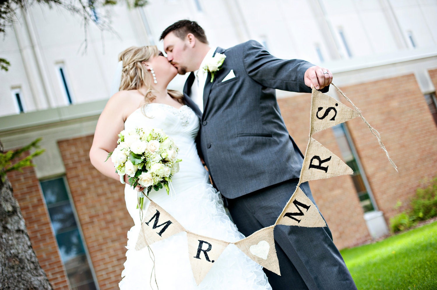 Mr. & Mrs. burlap banner - Wedding Banner - wedding garland - Photography prop - wedding sign