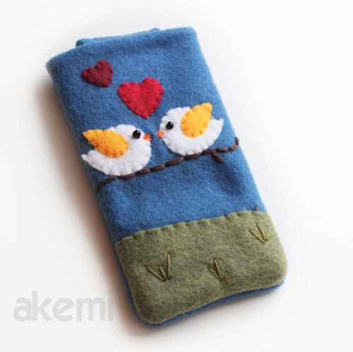iPhone Cover - Cell Phone Case - iPhone 4 Cozy- Handmade iPhone Felt Cover- Custom Size Available- birdie love