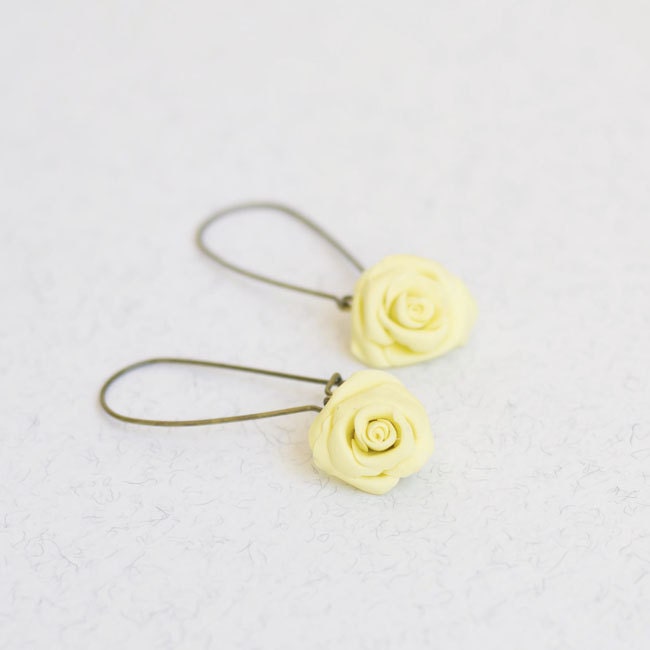 Pastel yellow flower earrings - rose earrings, pale yellow earrings, flower earrings, floral jewelry, spring wedding