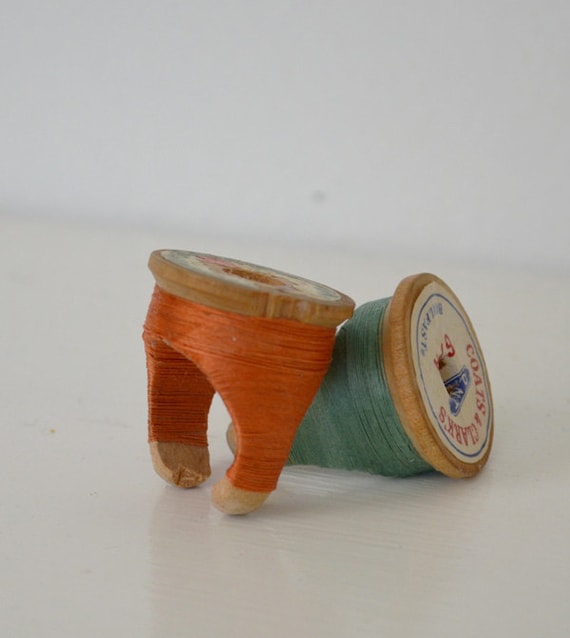 Vintage Wooden Spool Ring - Coral Size 7