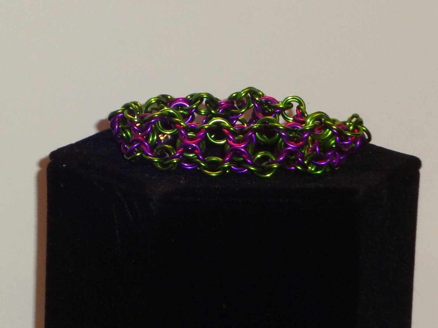 Chainmaille Bracelet 7 inch "Hulk" Olivia Weave