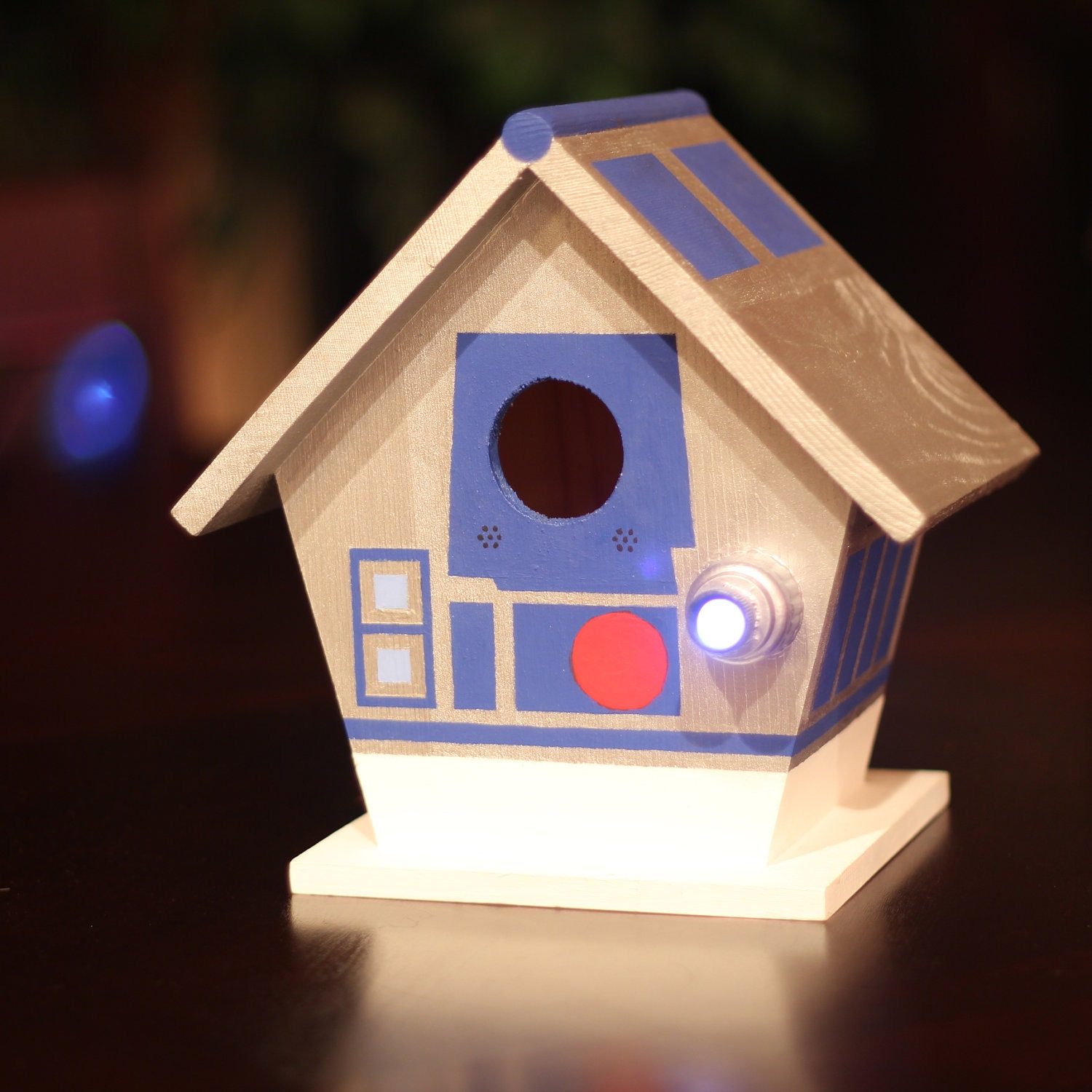 Hand Painted R2-D2 Birdhouse 