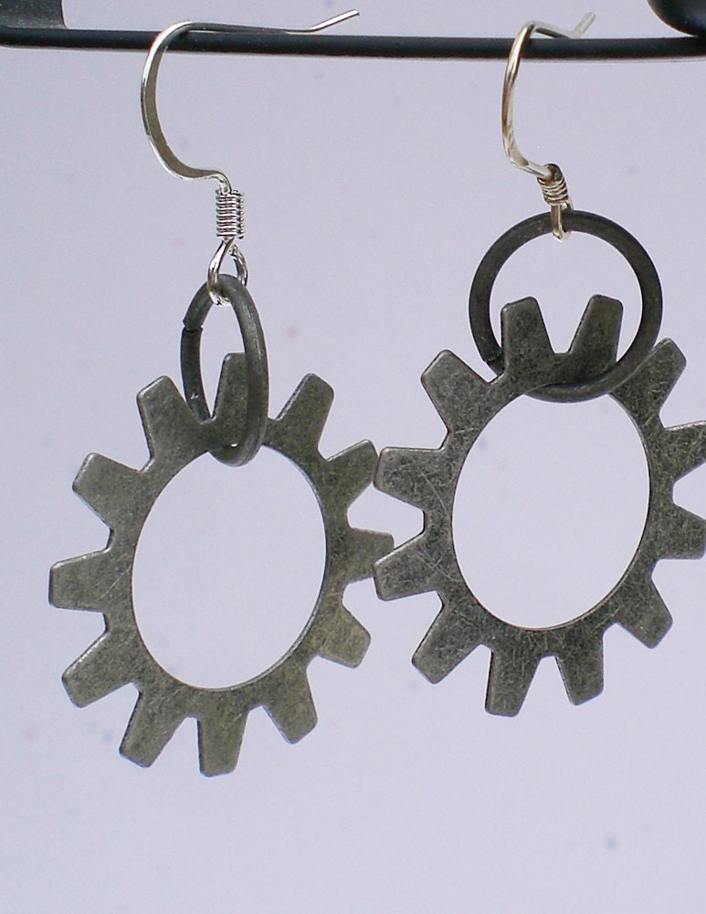 metal cog earrings steampunk inspired silver grey gunmetal was 9 dollars