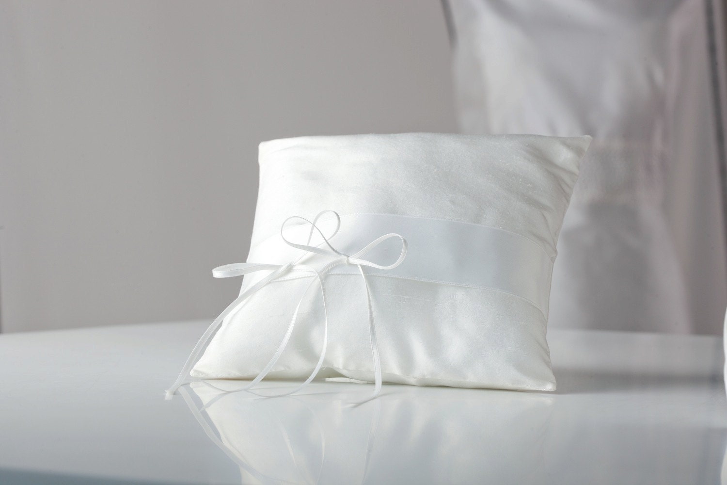 Wedding Ring Pillow, made of ivory silk with satin ribbons, approx. 20x20cm
