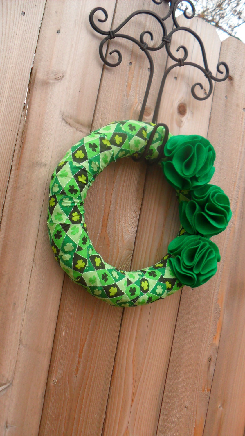 St Patricks Day Wreath - Green Shamrocks with Green Flowers