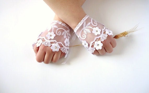 Wedding Cuffs, Sparkling Stones, Lace Wedding Accessory, Bridal accessory, Fingerless Gloves, White,
