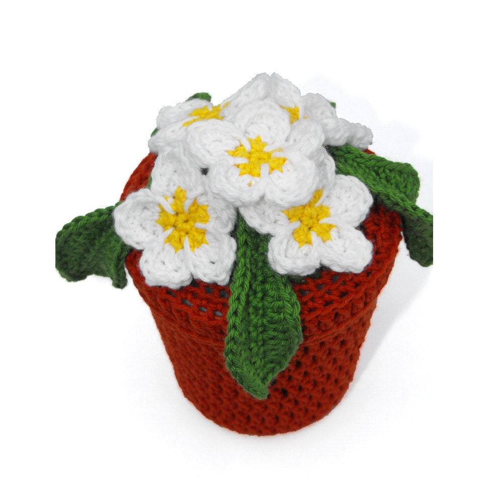 Wedding decoration, centerpiece or favor - white flowers