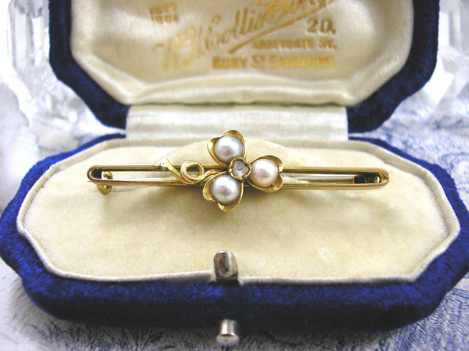 Antique Victorian 9ct Gold Brooch Diamond Pearl Irish Lucky Shamrock Pin