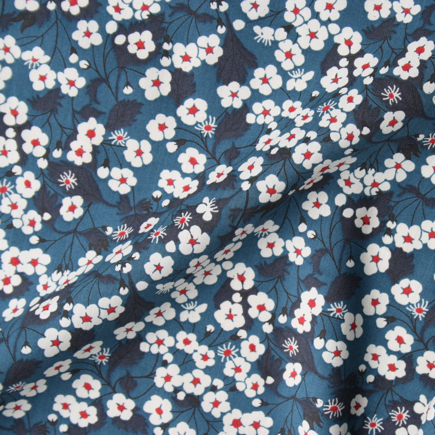 Fabric Liberty of London, Tana Lawn - Mitsi A - 10'' / 25,5 cm.