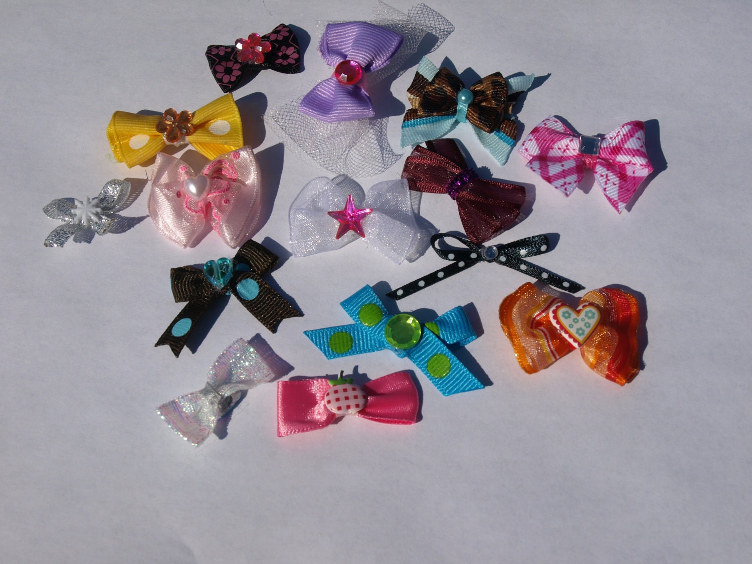lot of 10 itty bitty bows