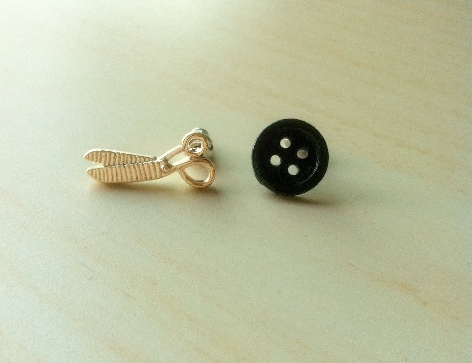 Very cute and tiny button and scissor stud earrings for arts and craft lovers and sewing - AprilLilies