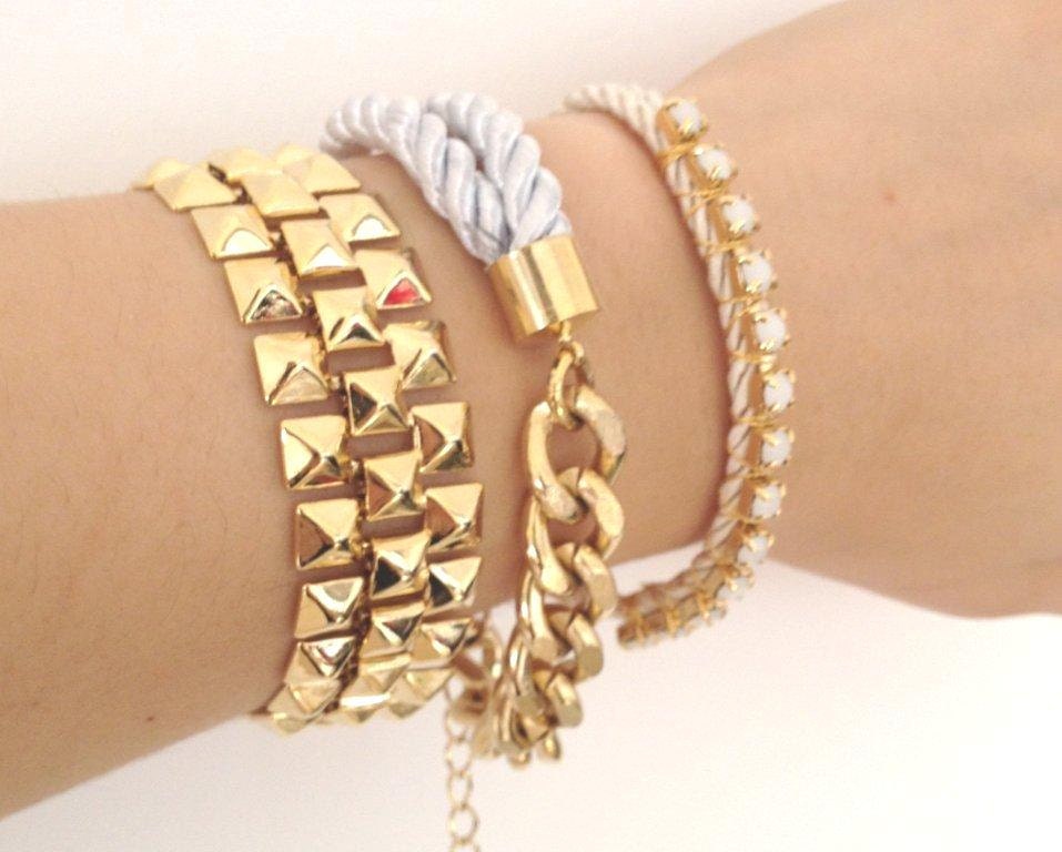 Arm Candy - Chunky Bracelets Set - Arm party - beige white and 24k gold plated