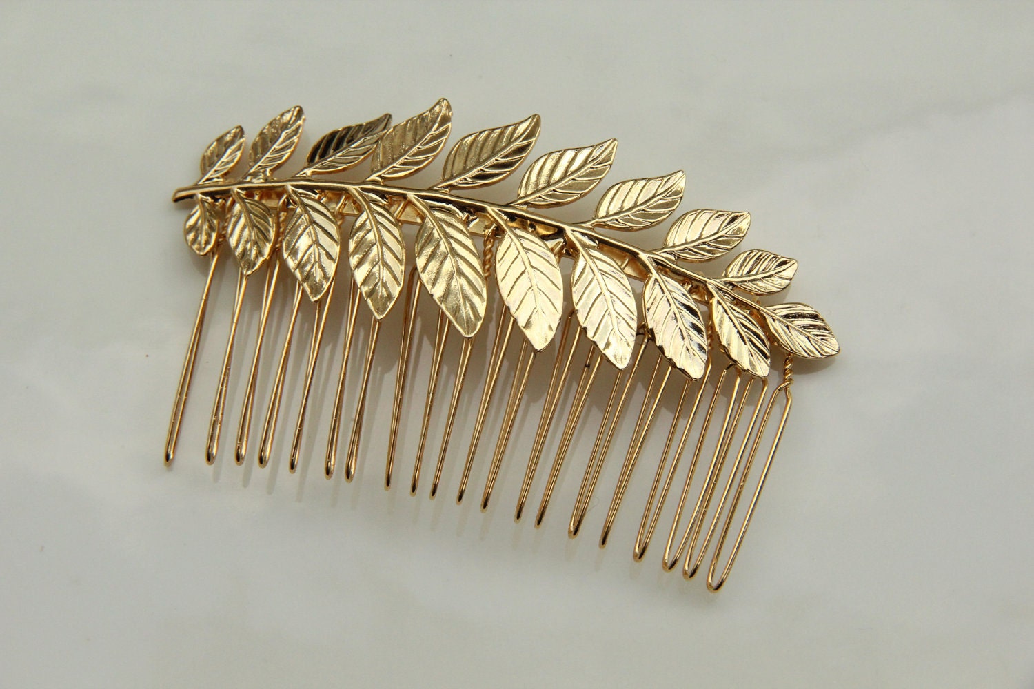 ON SALE: bride hair comb - 24k gold plated Bridal hair comb - Victorian shabby chic vintage style - Gold hair comb