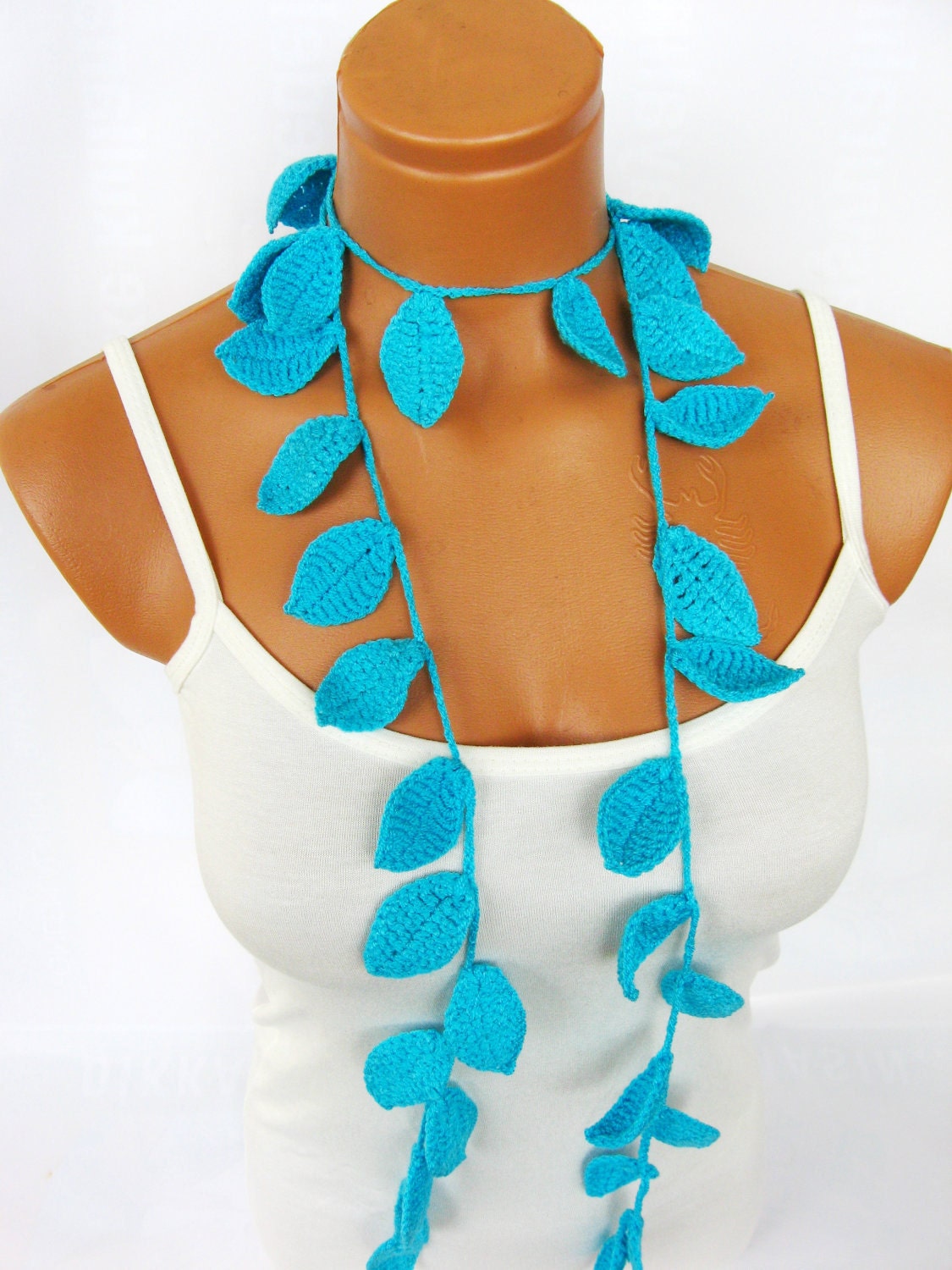 Handmade Crochet ivy, aqua turquoise ivy leafs Lariat Scarf. Fashion Flower Scarves, Necklace...