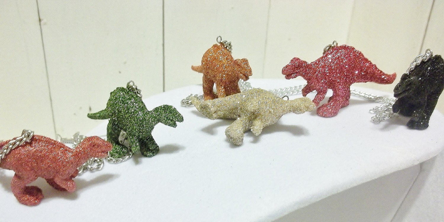 Glitter Dinosaur Necklace in Pink -RaWr-