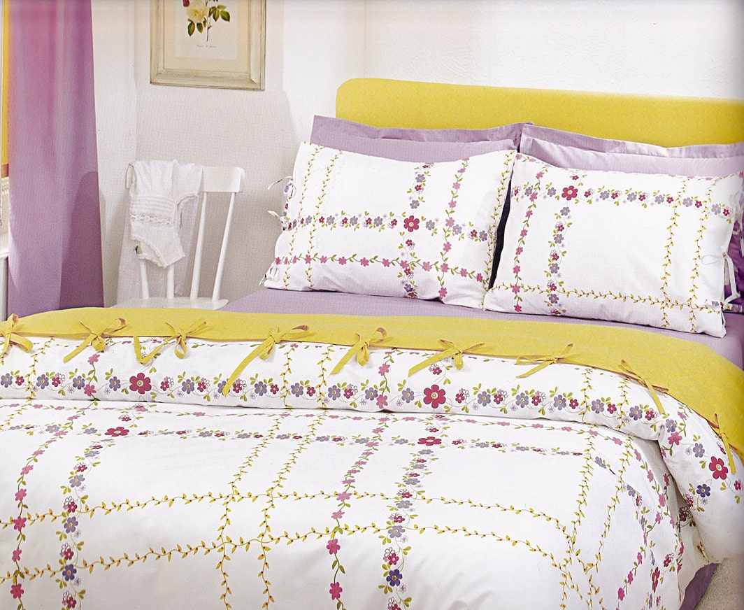 Custom Queen Size Pastel Lilac and Yellow  Floral Printed Bedding Set