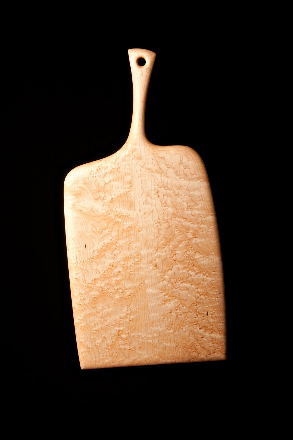 No.26 Rectangular Cutting Board with Handle - Birds Eye Maple Wood