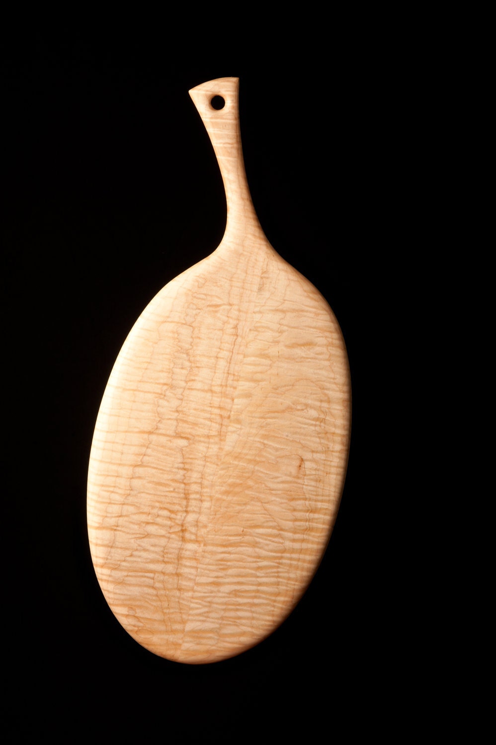No.8    Tiger Maple Wood Cutting Board - Oval Paddle Shape with Handle
