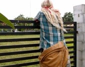 TRIANGULO.Crossbody leather bag. tassel. shoulder bag. Available in different leather colors.