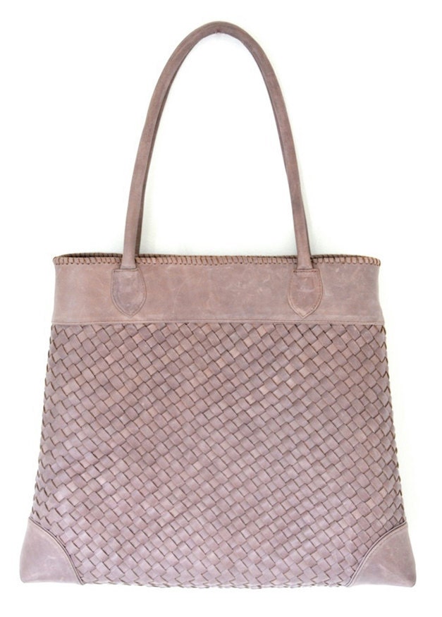 PASSION. Leather tote bag / leather bag / oversize bag. Available in different leather colors.