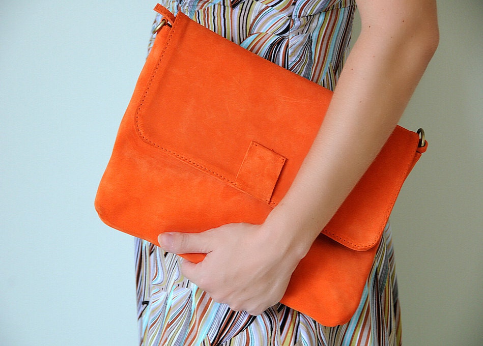 DUNE. Orange suede clutch / crossbody purse / shoulder bag / large clutch.