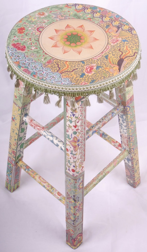 Decoupage stool, "Qian"