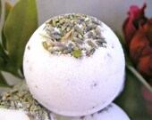 2 Bath Bombs - Lavender - Vegan Moisturizing Bath Bombs