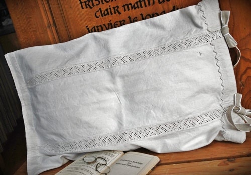 Cushion antique Transylvanian linen, plain sewing, linen embroidery, pillow