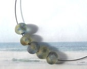 Jewelry Glass Bead Necklace on a wire choker