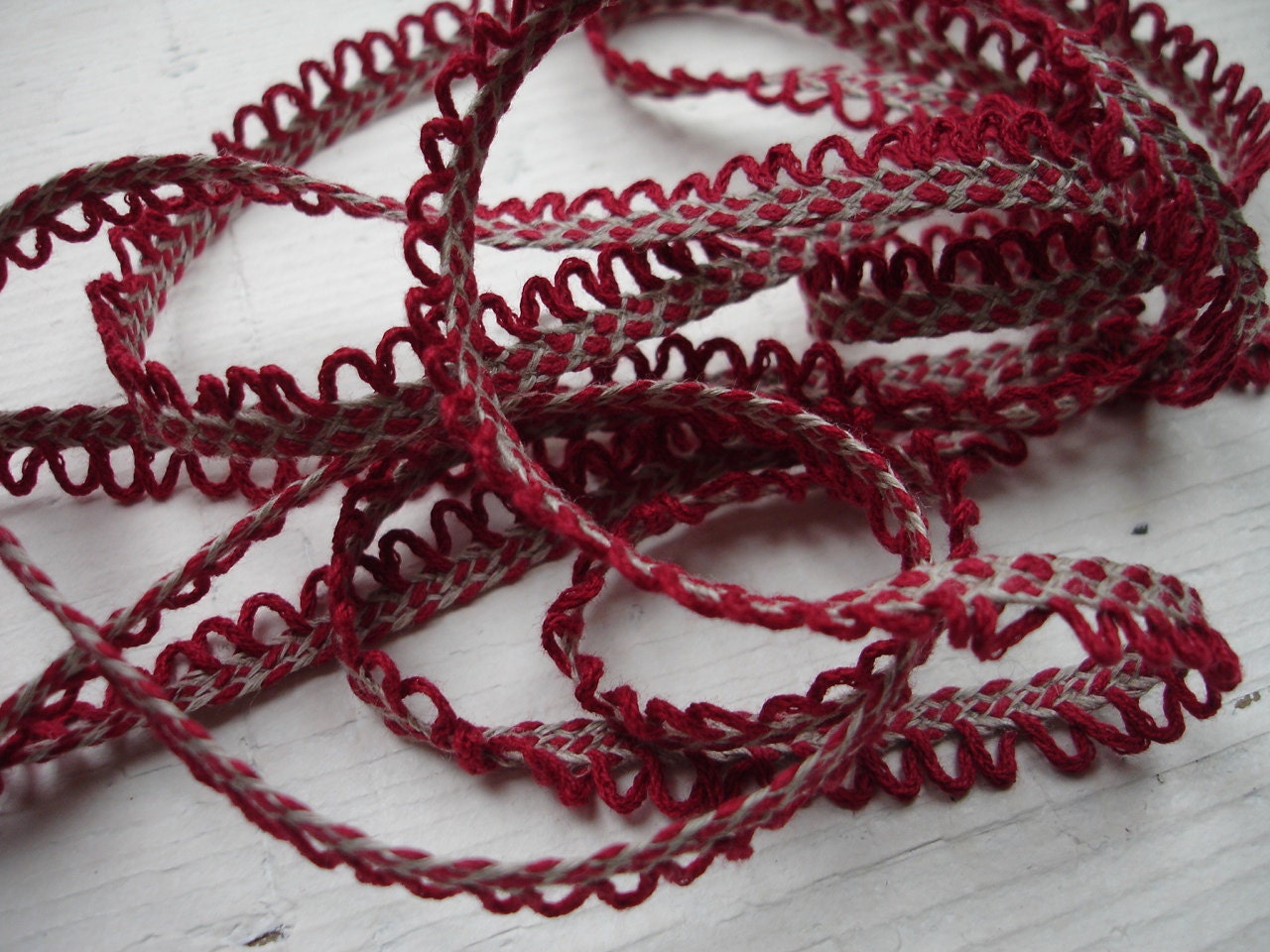 Natural Linen Sewing Tape / Ribbon / Trim /  - Embroidery Red  Loops    - Edging  Made in France Craft and Sewing Project Wrapping