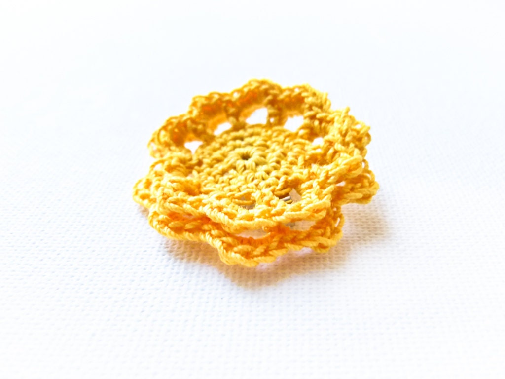 Crochet flower clip/ pin for thick hair  Floral wedding accessories rustic style