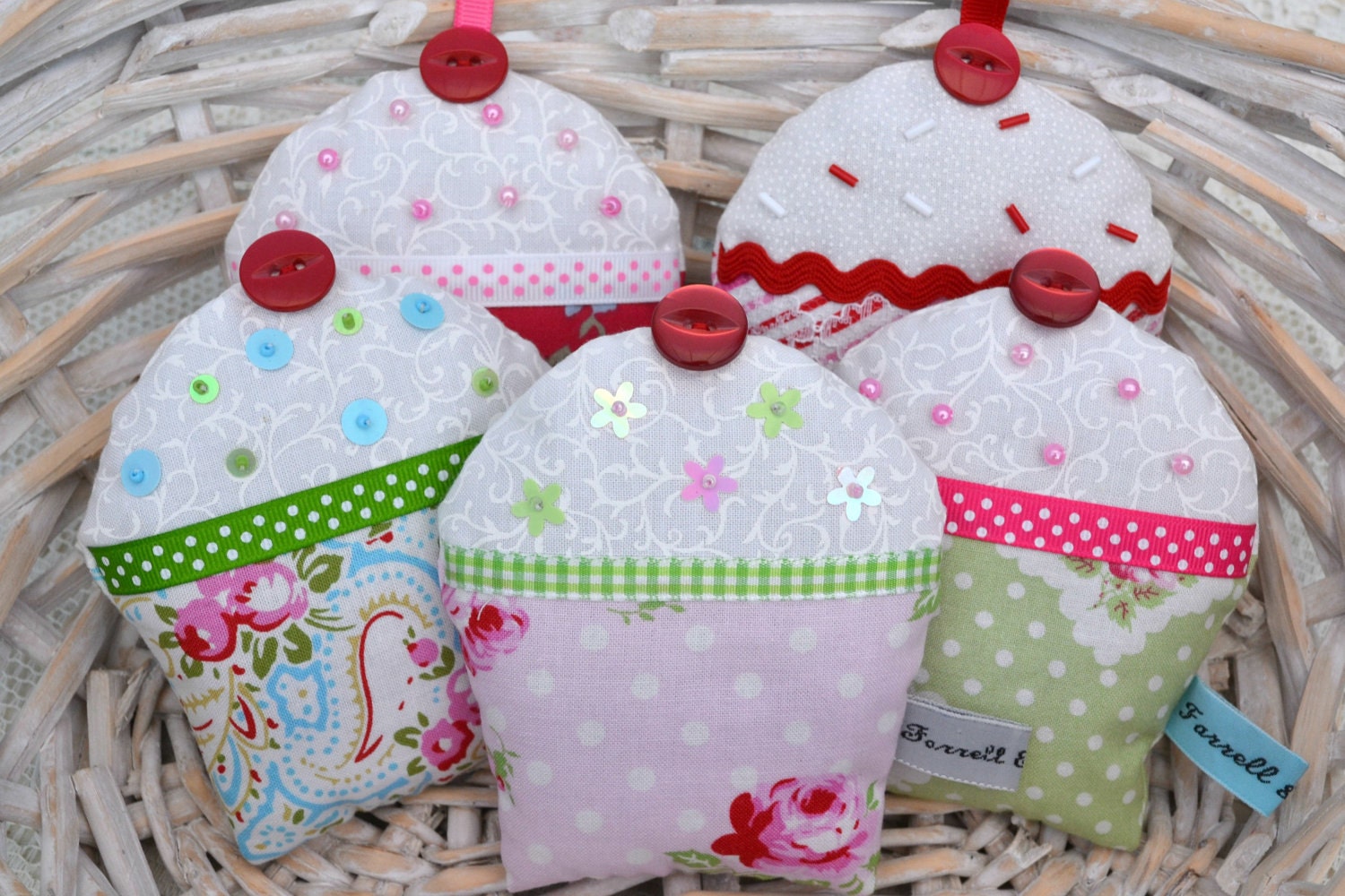 Cupcake hanger, lavender scented