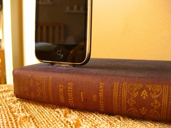 Apple BookDock - Short Stories de Maupassant (vintage, 1942)